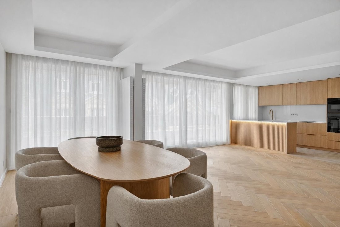 Apartment in Porte Dauphine, Paris 16e Arrondissement, Paris 1 - 18212933
