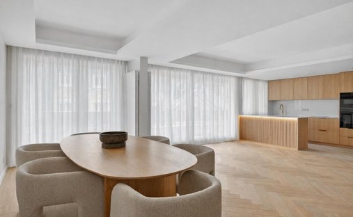 Apartment in Porte Dauphine, Paris 16e Arrondissement, Paris 1