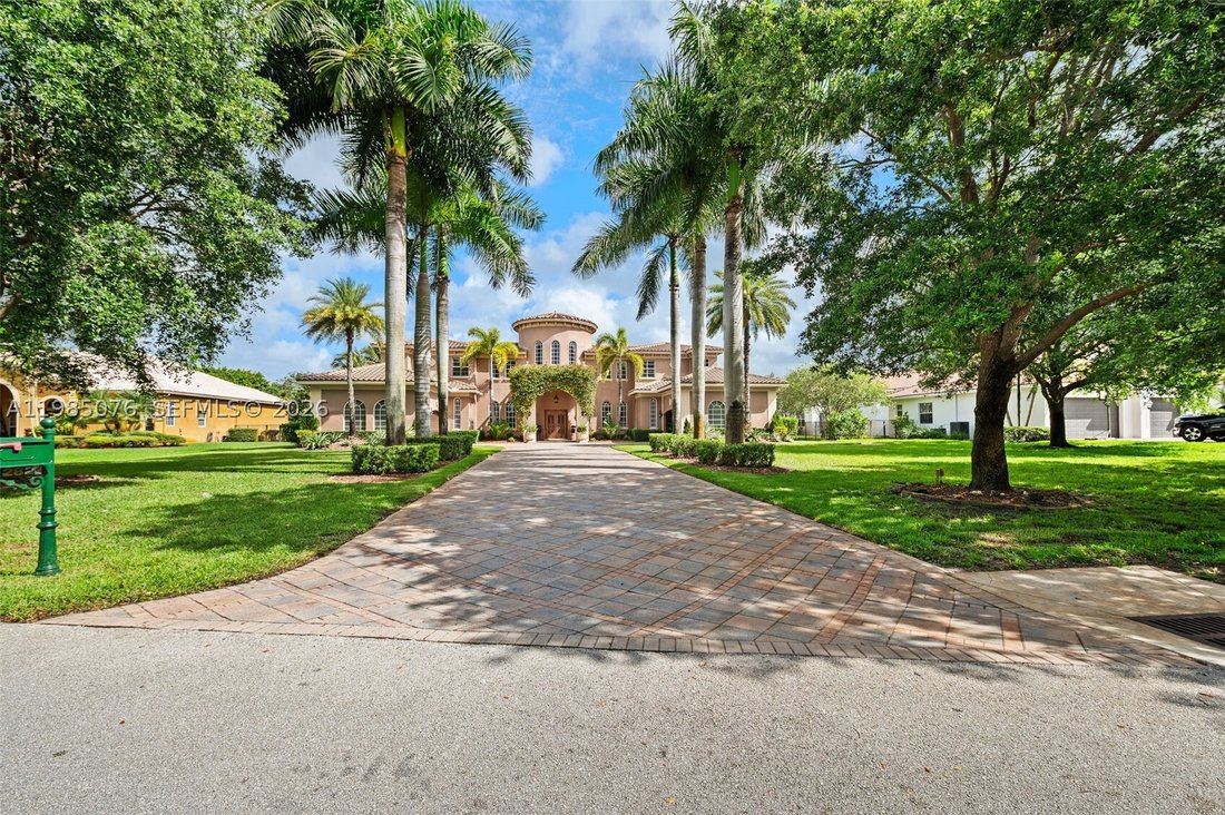 House in Davie, Florida, United States 5 - 17639814