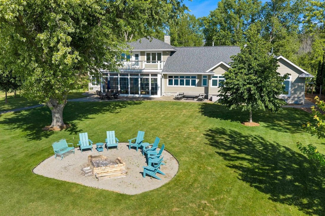 House in Luxemburg, Wisconsin, United States 3 - 18211230