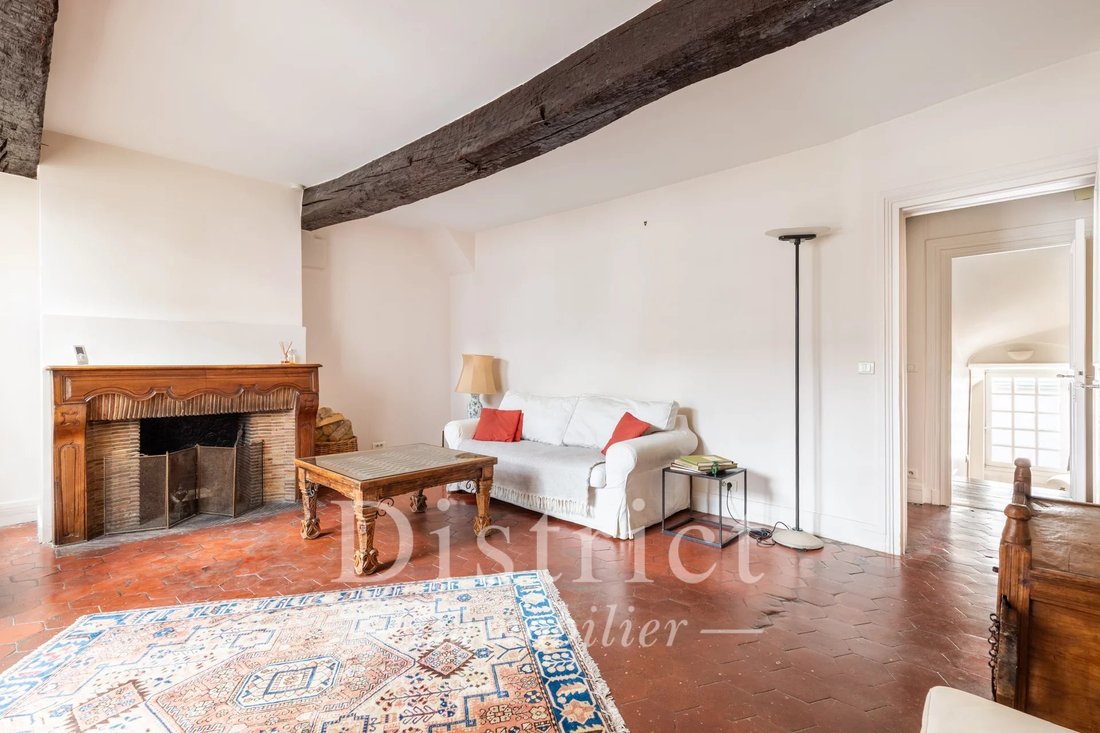 Apartment in Île Saint Louis, Paris 4e Arrondissement, Paris 2 - 18211024