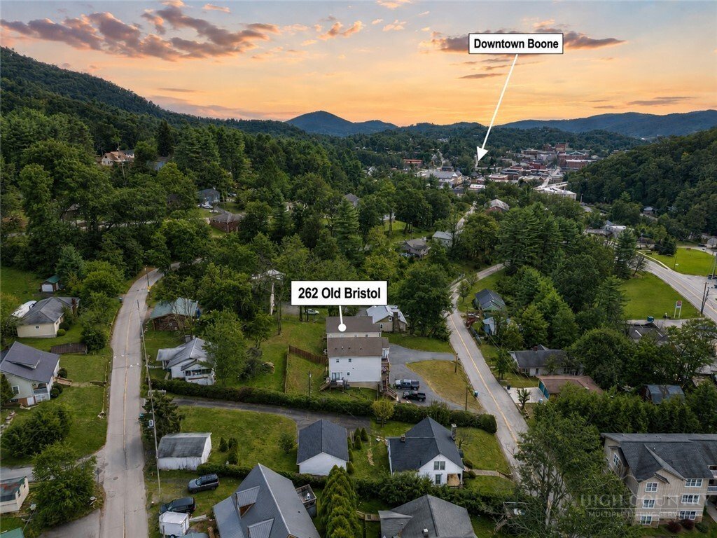 House in Boone, North Carolina, United States 2 - 17495480
