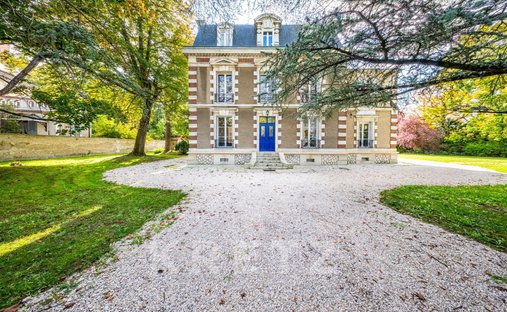 House in Auxerre, Bourgogne – Franche-Comté, France 1