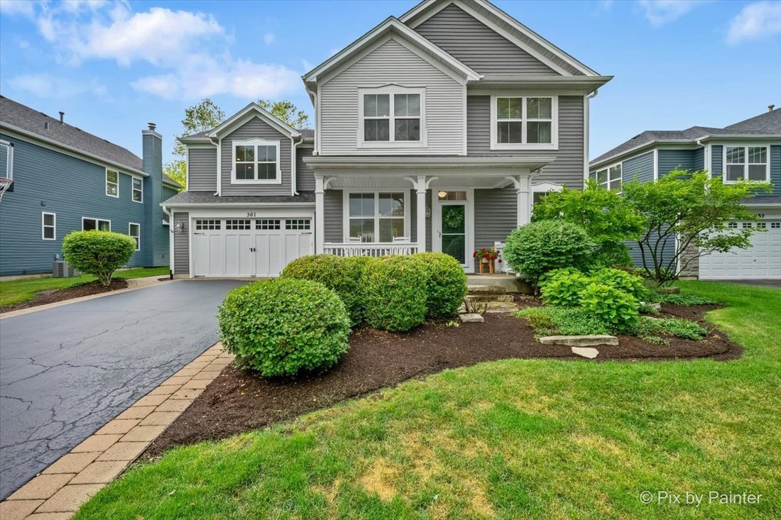 House in Cary, Illinois, United States 1 - 18211941