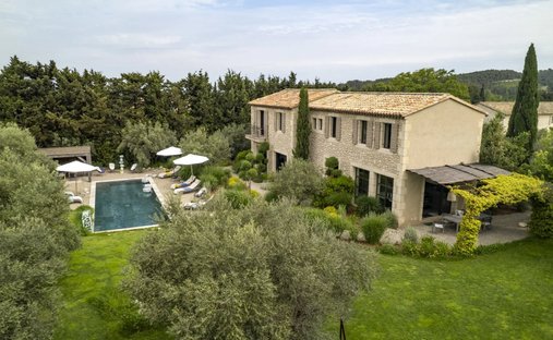 Country House in Eygalières, Provence-Alpes-Côte d'Azur, France 1