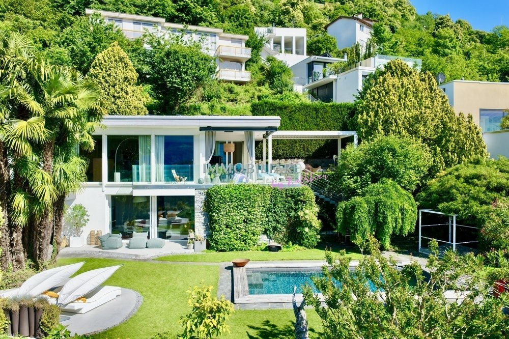 Villa in Lugano, Ticino, Switzerland 1 - 18211704