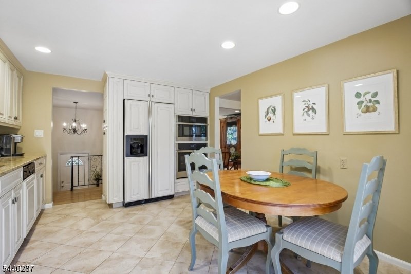 House in Livingston, New Jersey, United States 4 - 18212337