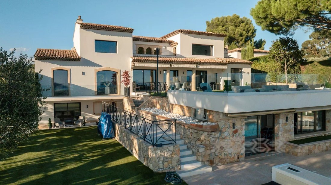 Villa in La Roquette-sur-Siagne, Provence-Alpes-Côte d'Azur, France 3 - 16186135