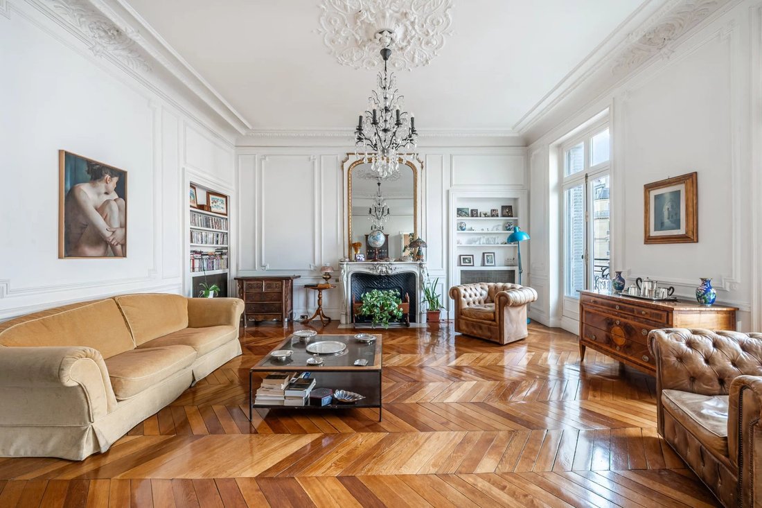 Apartment in Hoche-Friedland, Paris 8e Arrondissement, Paris 2 - 16480448
