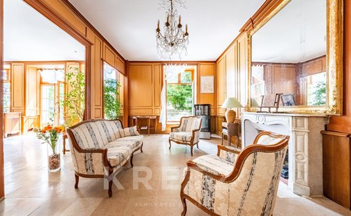 House in Nord Est, Chatillon-sur-Seine, France 1