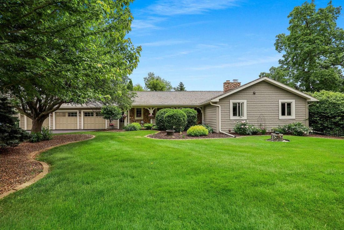 House in De Pere, Wisconsin, United States 3 - 18211264