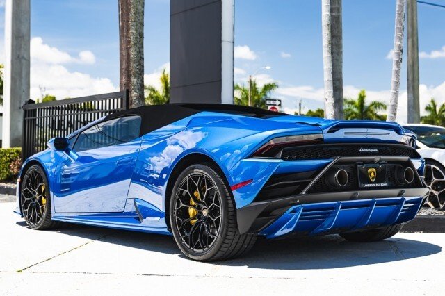 Cabriolet in Palm Beach, FL, United States 5 - 18212263