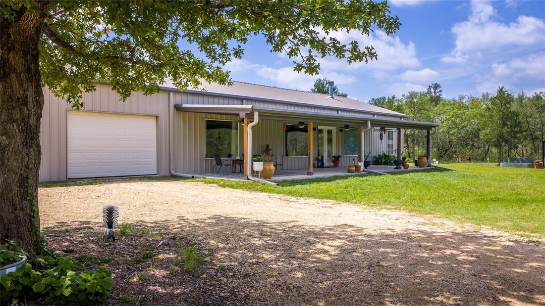 House in Dale, Texas, United States 1 - 18211558