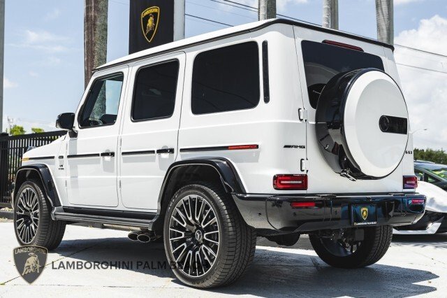 Suv in Palm Beach, FL, United States 4 - 18212224