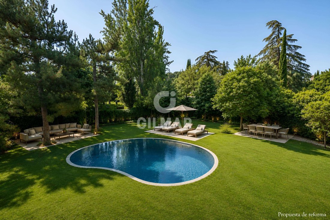 Villa in Somosaguas, Pozuelo de Alarcon, Comunidad de Madrid 3 - 17810331