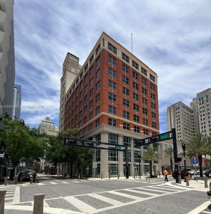 Condo in Miami, Florida, United States 1 - 18213125