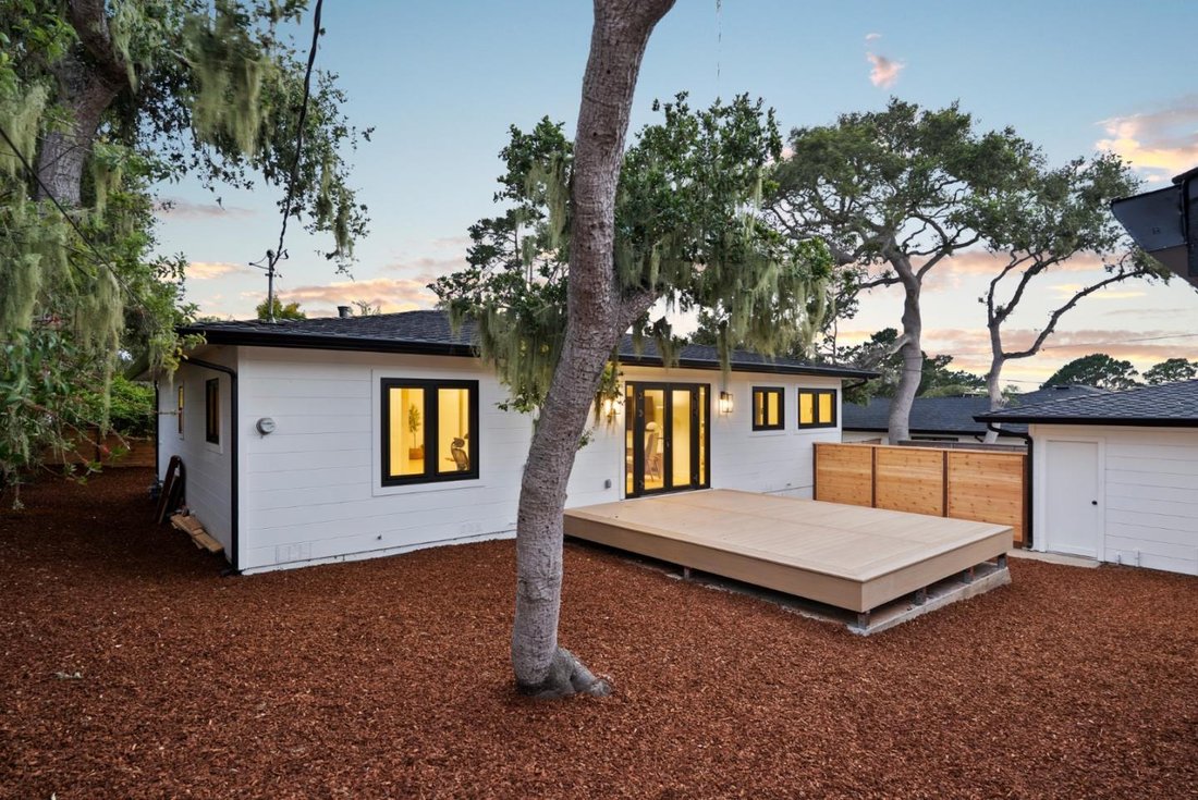 House in Pacific Grove, California, United States 1 - 18211324