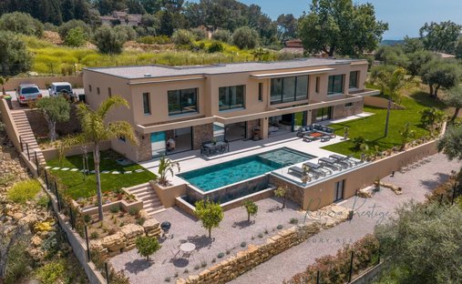 Villa in Opio, Provence-Alpes-Côte d'Azur, France 1