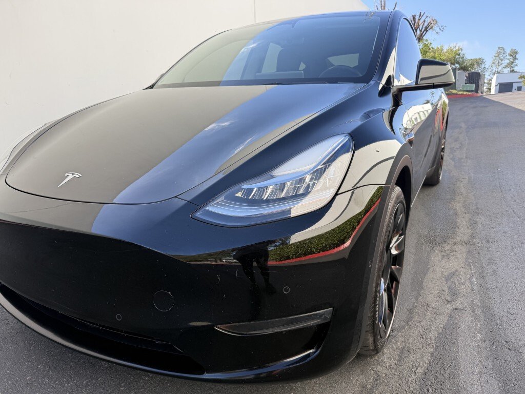 Tesla Model Y in San Diego, CA, United States 5 - 18212036