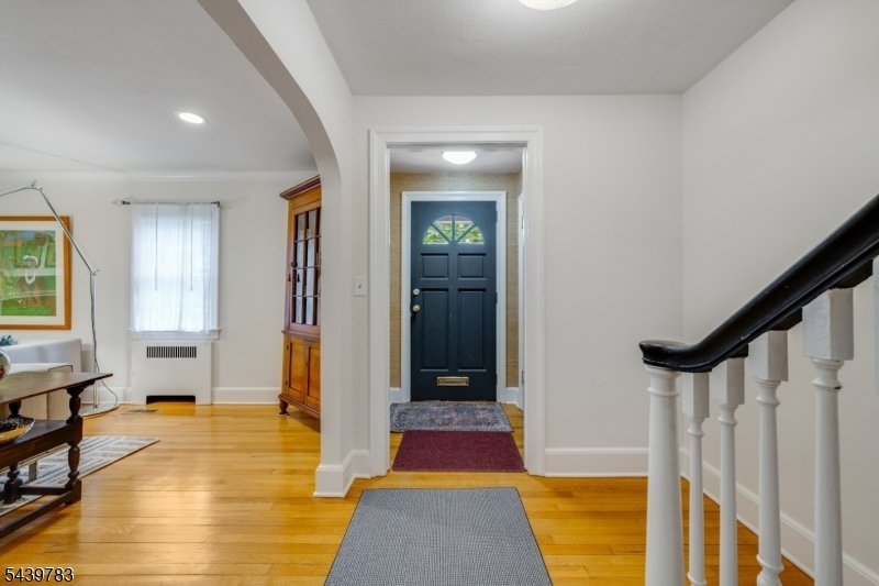 House in Millburn Twp., New Jersey, United States 3 - 18204107