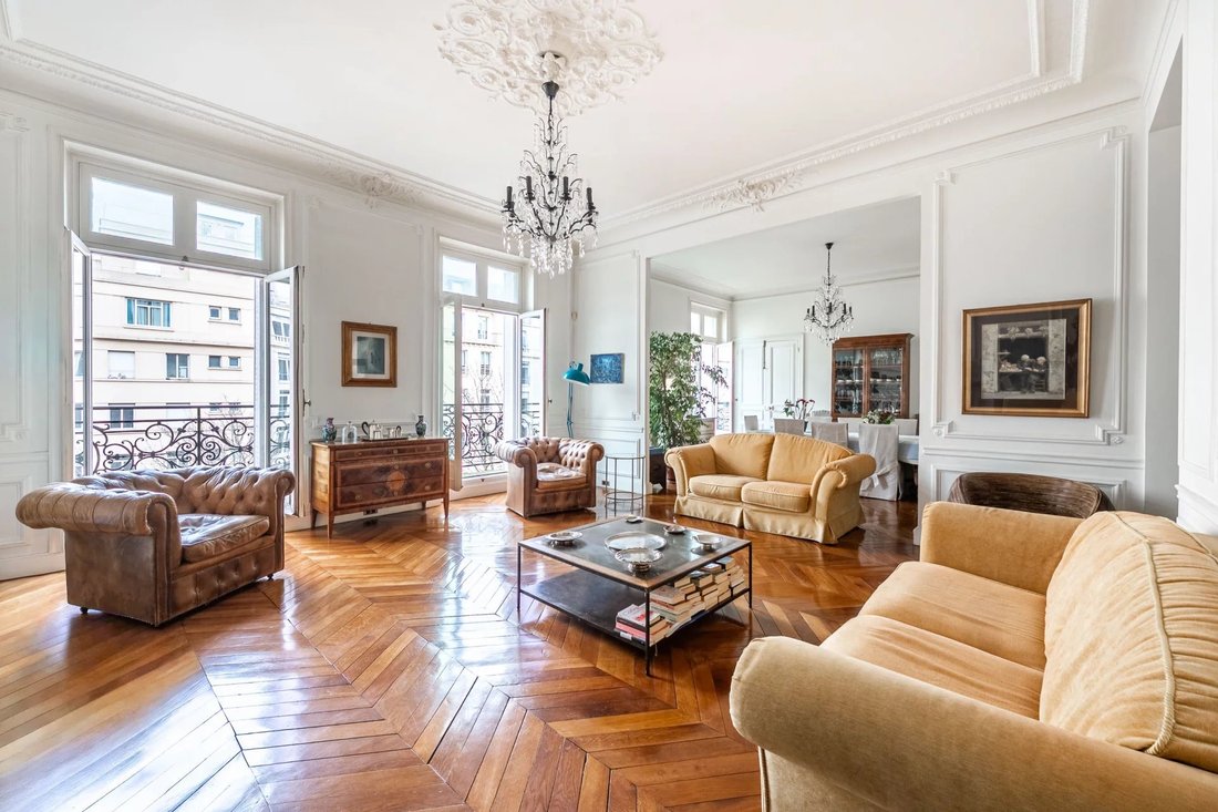 Apartment in Hoche-Friedland, Paris 8e Arrondissement, Paris 3 - 16480448