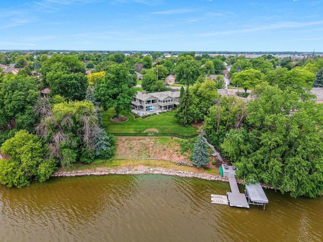House in De Pere, Wisconsin, United States 2 - 18211264