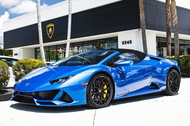 Cabriolet in Palm Beach, FL, United States 2 - 18212263