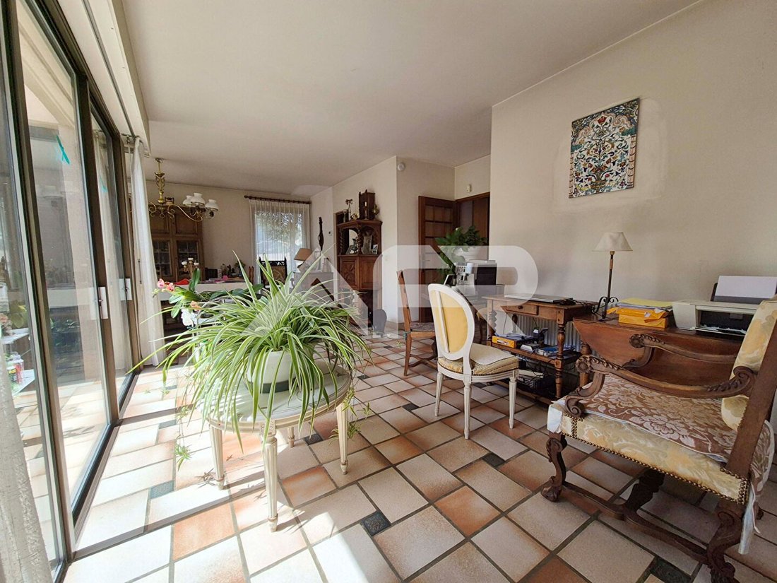 House in Chatou, Ile-de-France, France 4 - 18212174