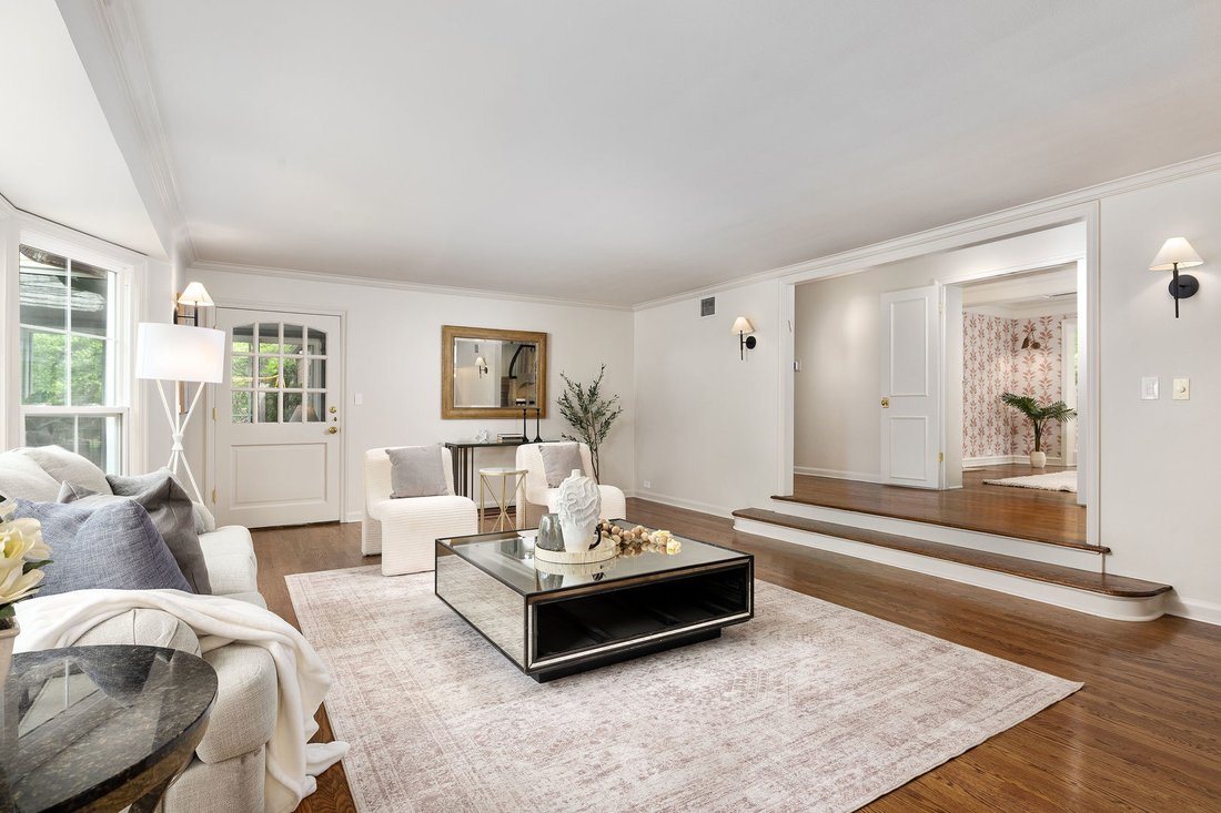 House in Skokie, Illinois, United States 4 - 18211933