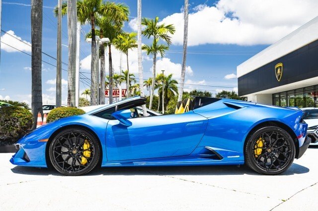 Cabriolet in Palm Beach, FL, United States 4 - 18212263