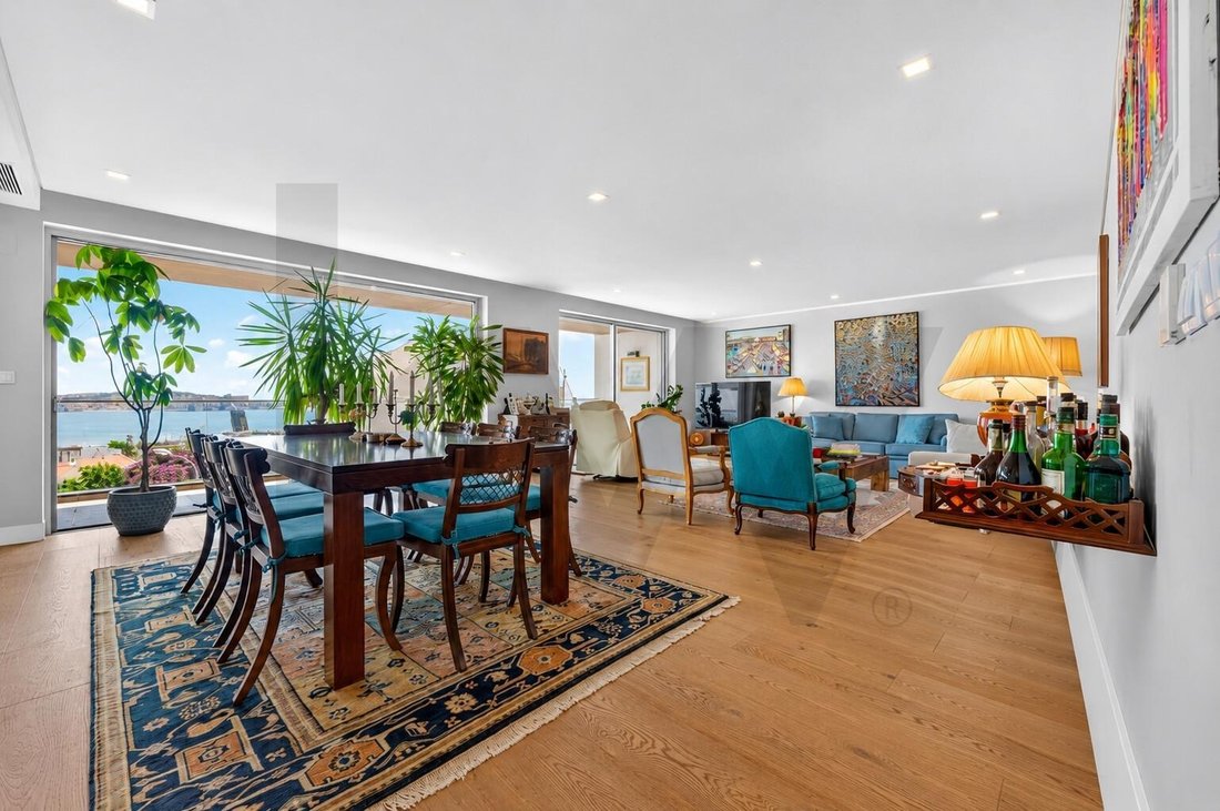 Apartment in Alges, Lisbon, Portugal 1 - 18212230