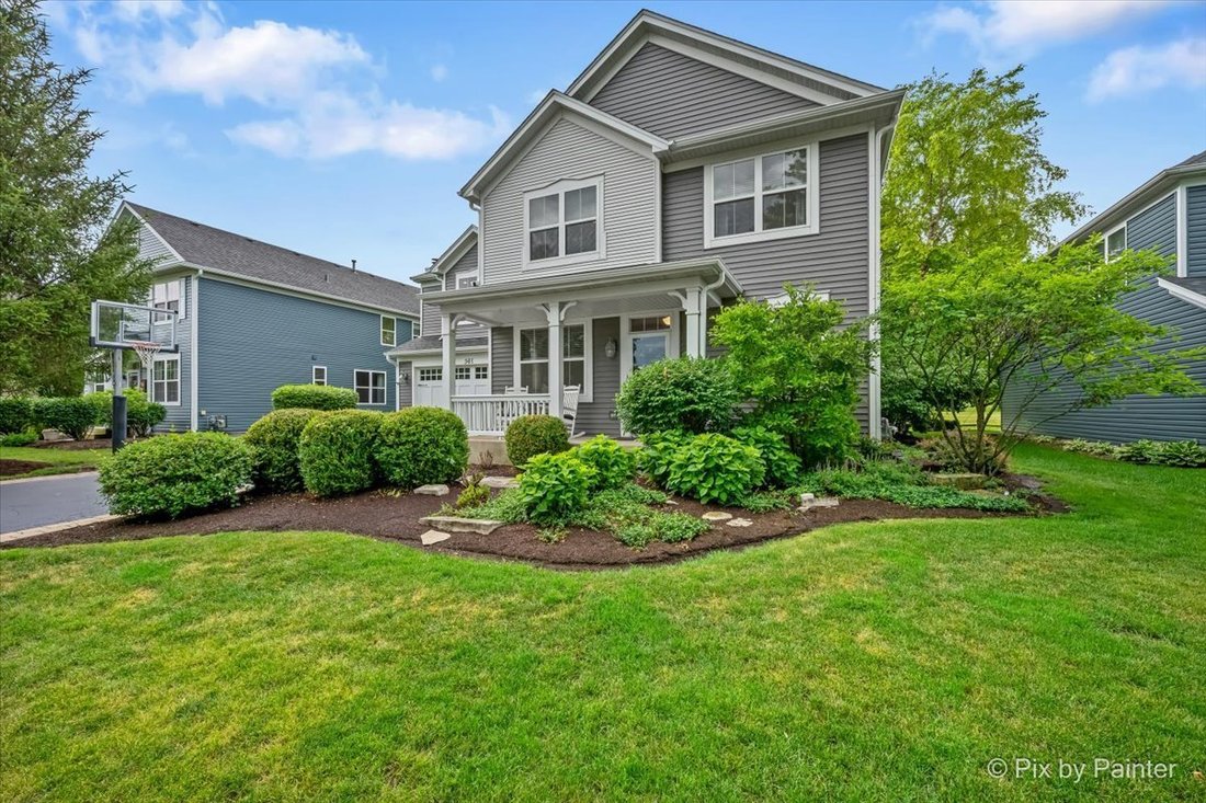 House in Cary, Illinois, United States 3 - 18211941