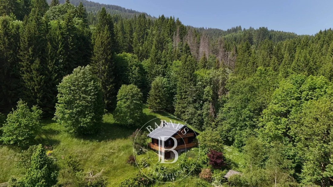 Chalet in Les Gets, Auvergne-Rhône-Alpes, France 2 - 15821758