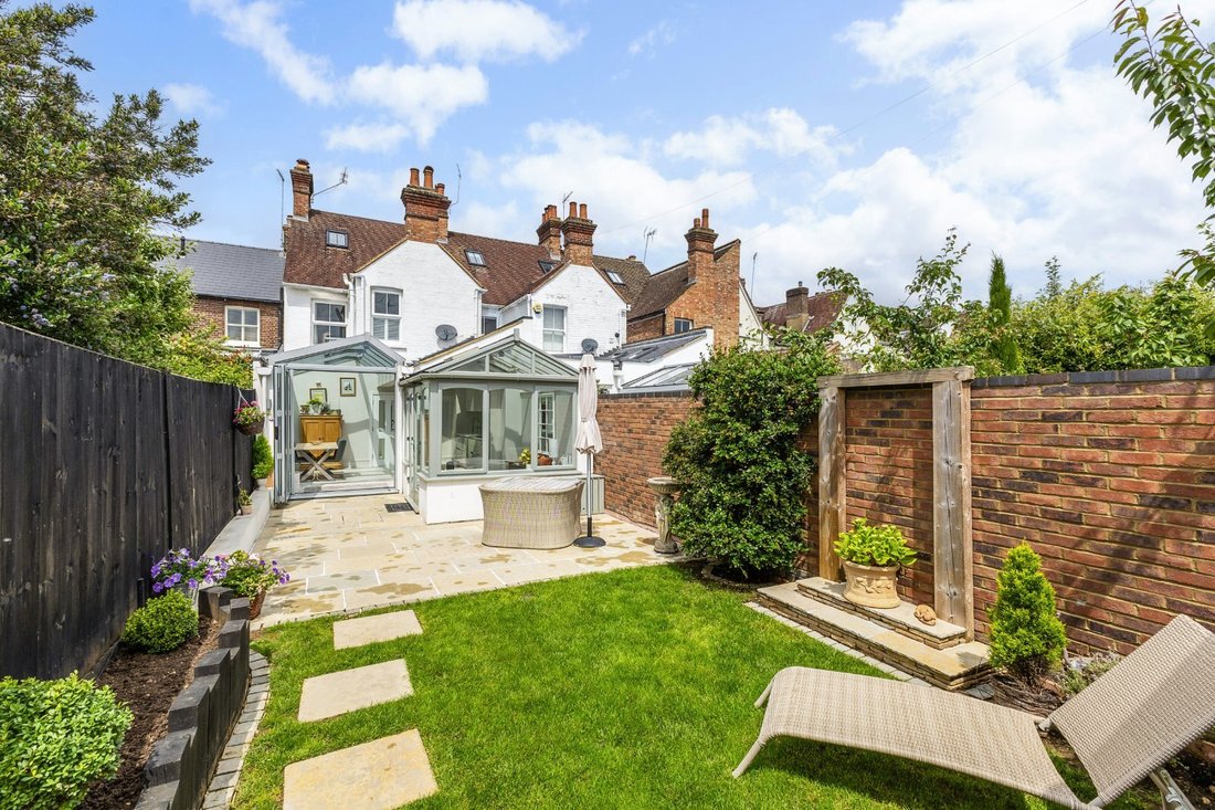 House in Breadcroft, Harpenden, England 5 - 18211435