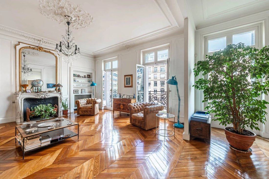 Apartment in Hoche-Friedland, Paris 8e Arrondissement, Paris 1 - 16480448