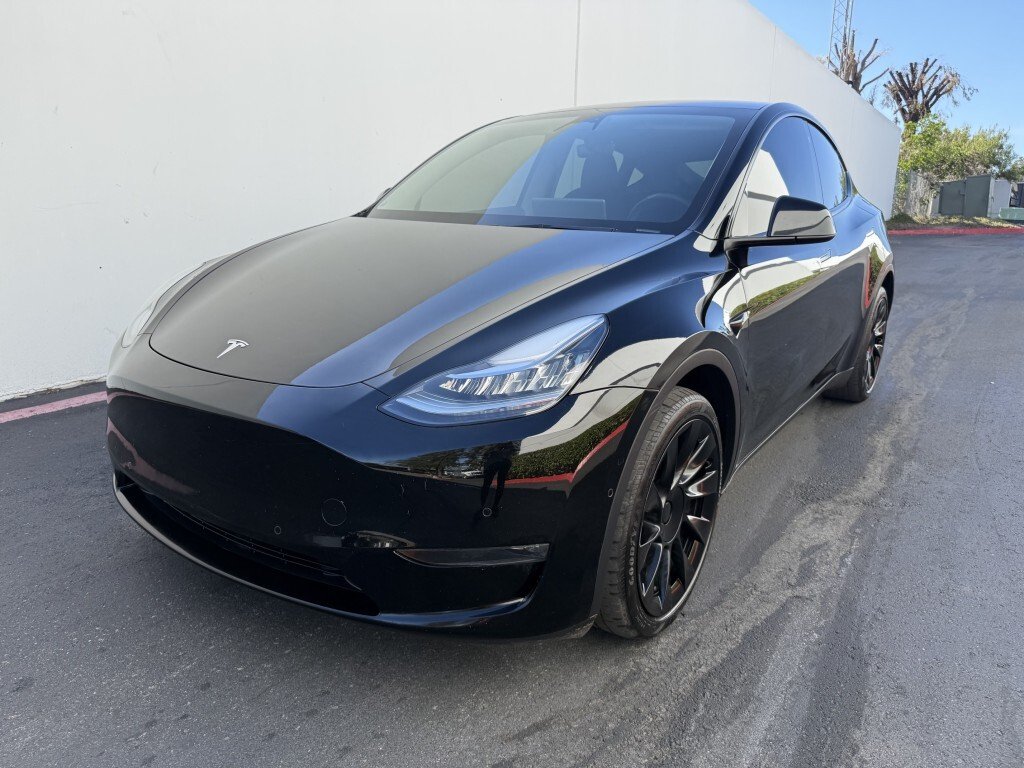 Tesla Model Y in San Diego, CA, United States 1 - 18212036
