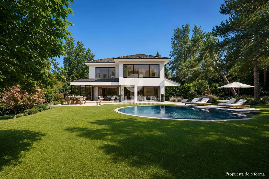 Villa in Somosaguas, Pozuelo de Alarcon, Comunidad de Madrid 1 - 17810331