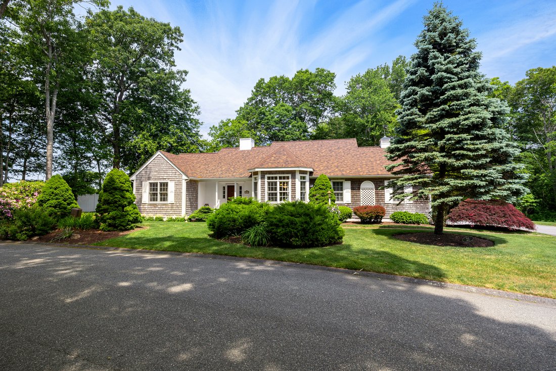 House in Dartmouth, Massachusetts, United States 1 - 18212591