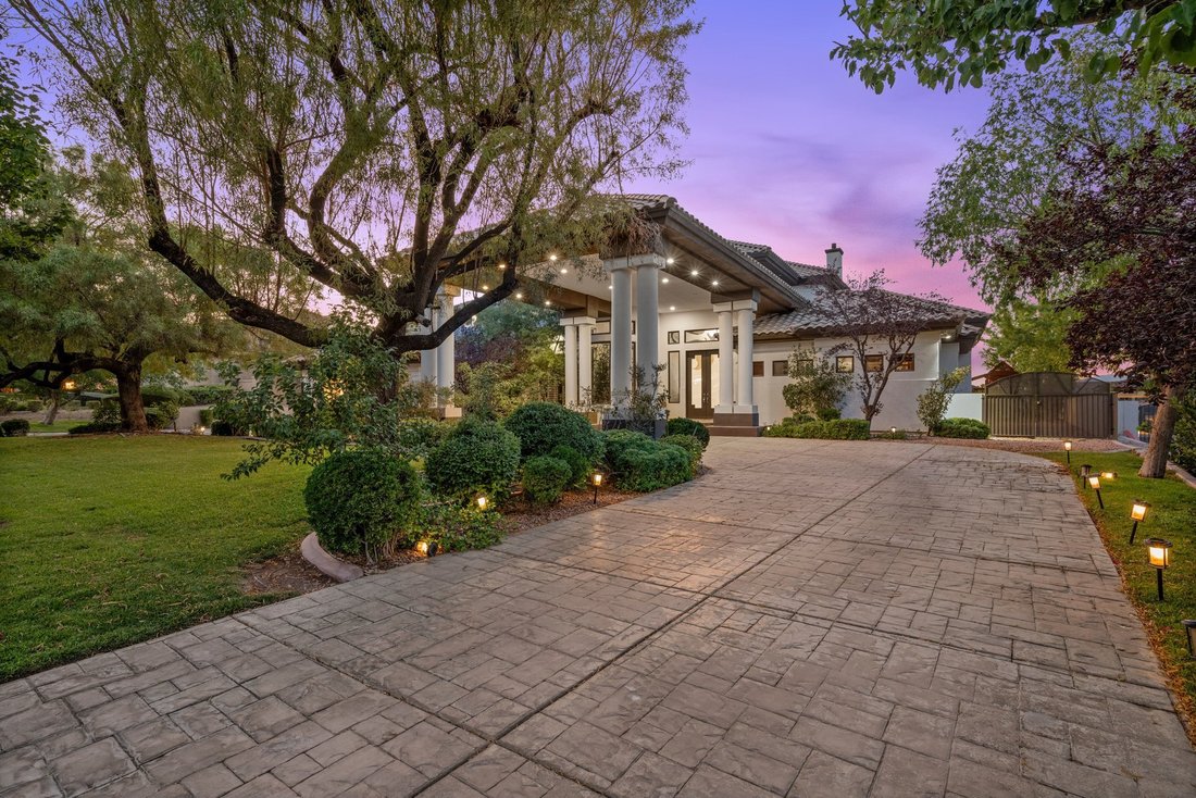 House in Las Vegas, Nevada, United States 1 - 18214872