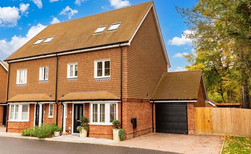 House in Hackenden, East Grinstead, England 1