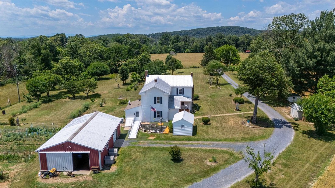 Farm Ranch in Grottoes, Virginia, United States 2 - 18215125