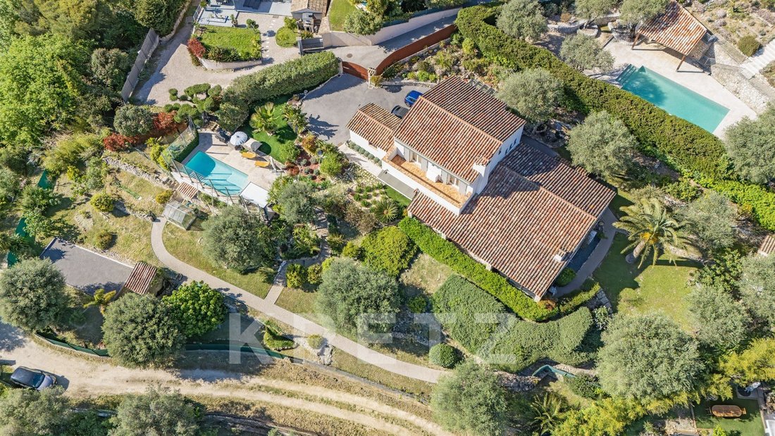 Villa in Mougins, Provence-Alpes-Côte d'Azur, France 1 - 15550279