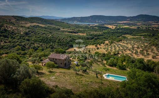 Tenuta a Panicale, Umbria, Italia 1