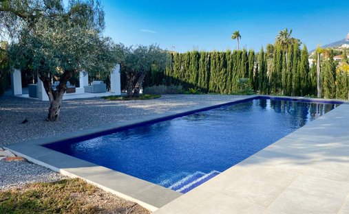 Villa in Calp / Calpe, Valencian Community, Spain 1