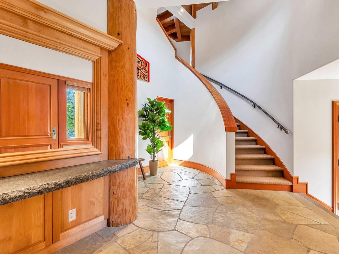 House in Whistler, British Columbia, Canada 3 - 18218381