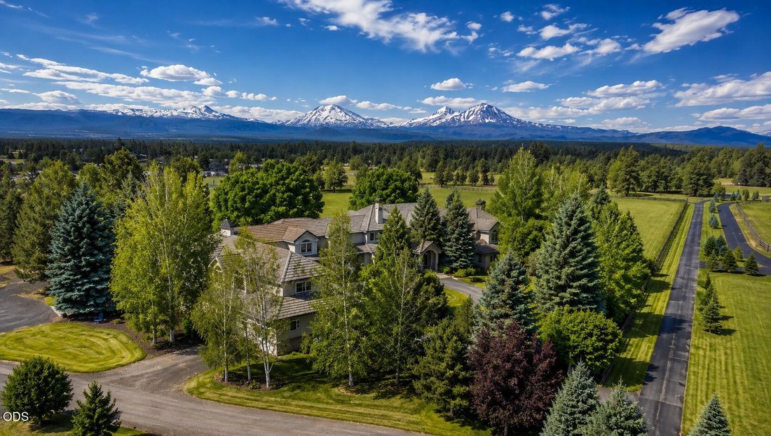 House in Bend, Oregon, United States 1 - 18215015