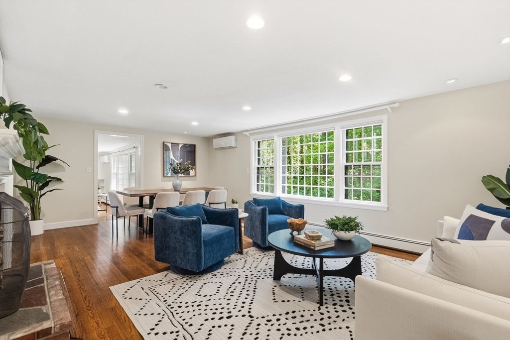 House in Wayland, Massachusetts, United States 2 - 17934671