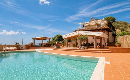 Villa a Massarosa, Toscana, Italia 1