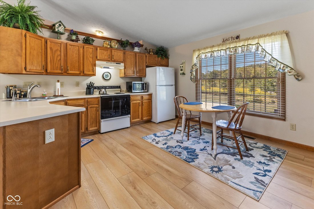 House in Columbus, Indiana, United States 4 - 18216096