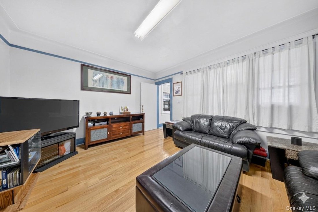 House in New York, New York, United States 3 - 18214955